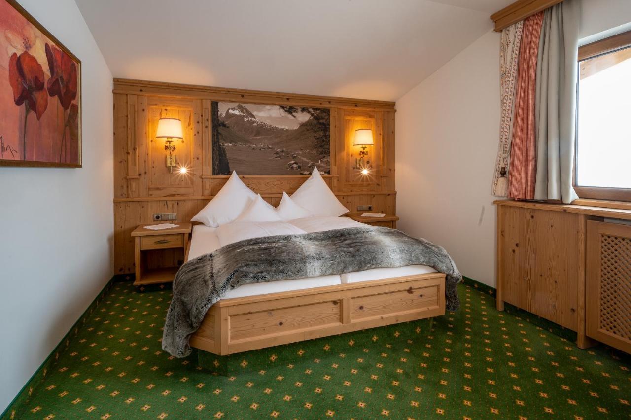 Hotel Almhof Galtür Esterno foto