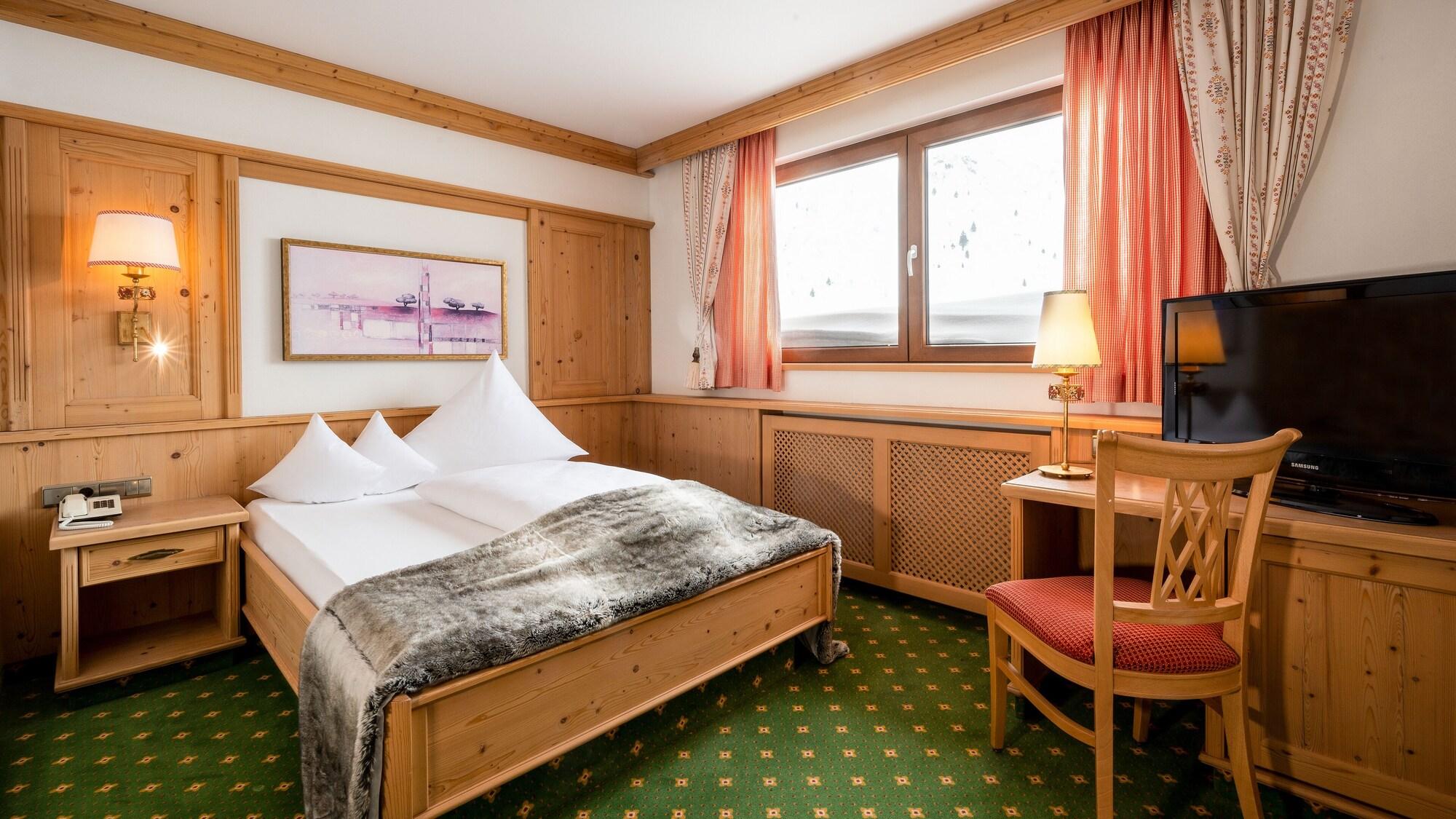 Hotel Almhof Galtür Esterno foto