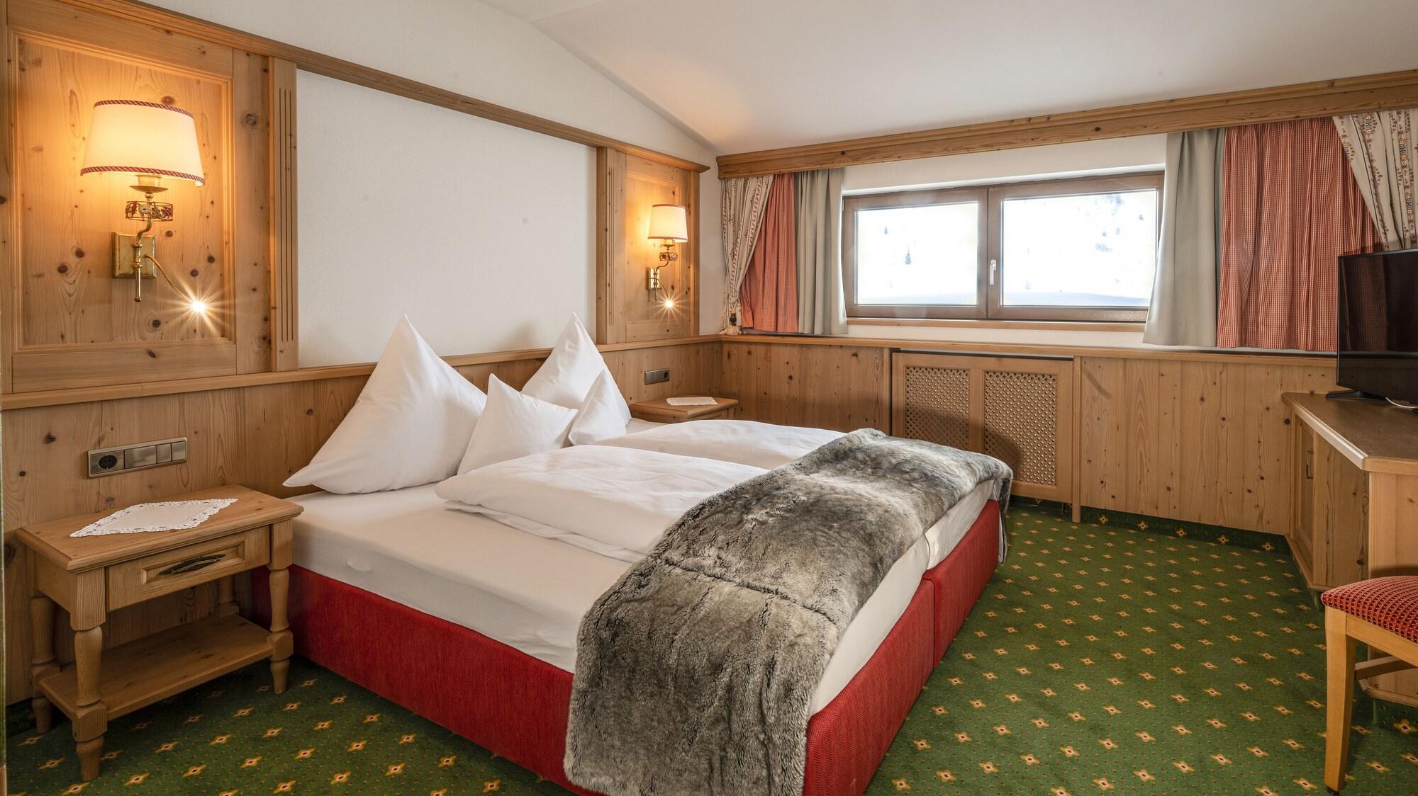 Hotel Almhof Galtür Esterno foto